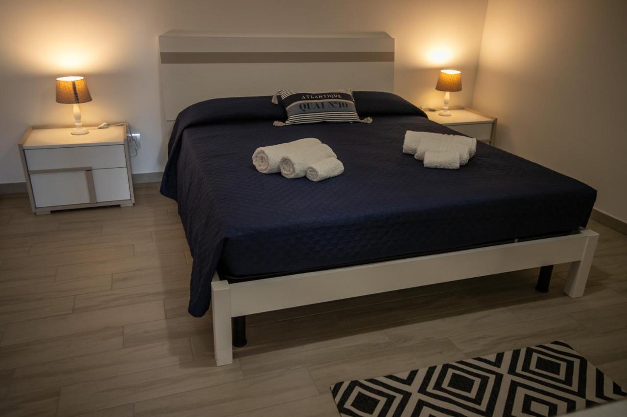 Royal Rooms Terracina Exterior photo